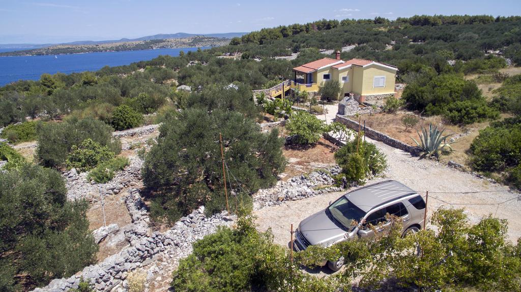 Holiday House Rusticana Sali, Dugi Otok Near Np Kornati Dış mekan fotoğraf